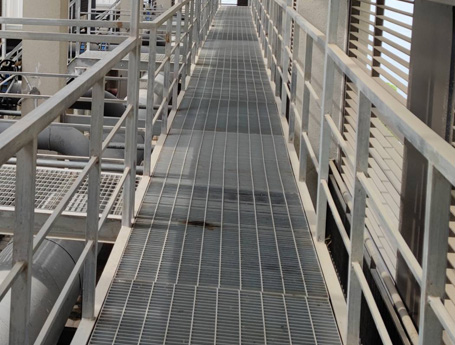 醫(yī)藥化工鋼格柵板工程案例